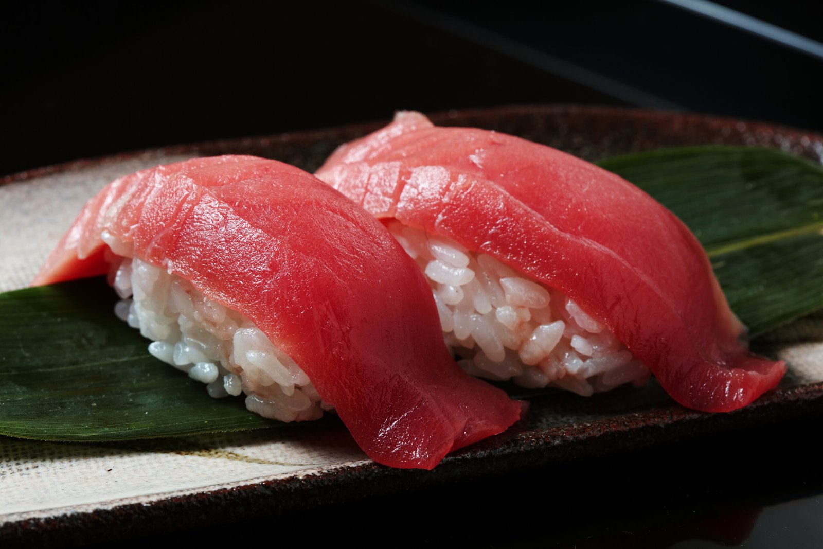 Tuna (Maguro) $7 / $11 *
